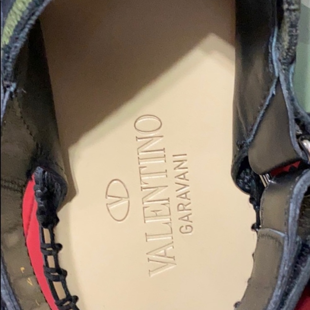 VALENTINO - Picture 9 of 11